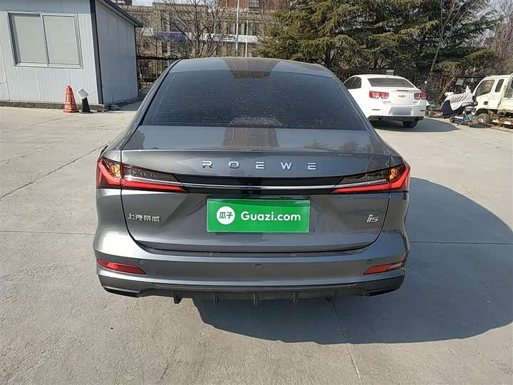 Фото 6 - Roewe i5