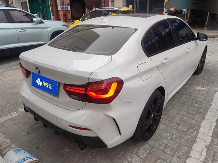 Фото 3 - BMW 1 Series