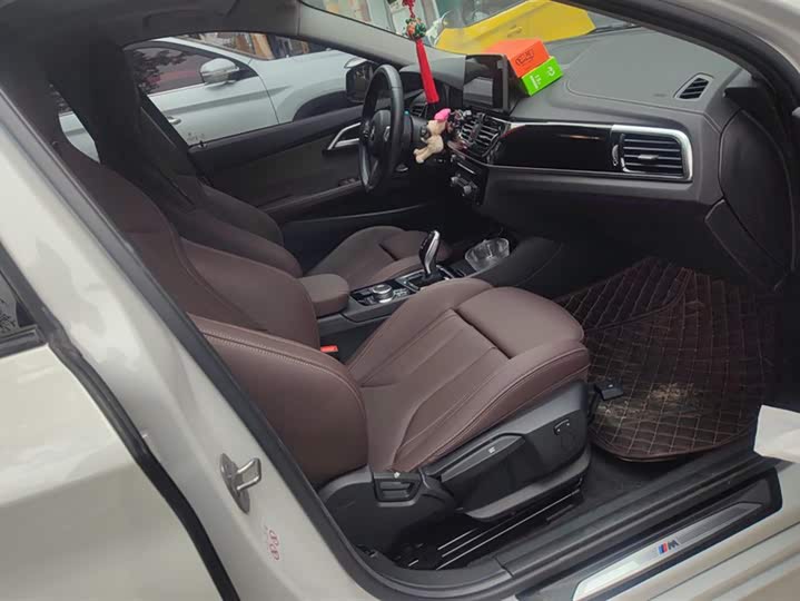 Фото 8 - BMW 1 Series