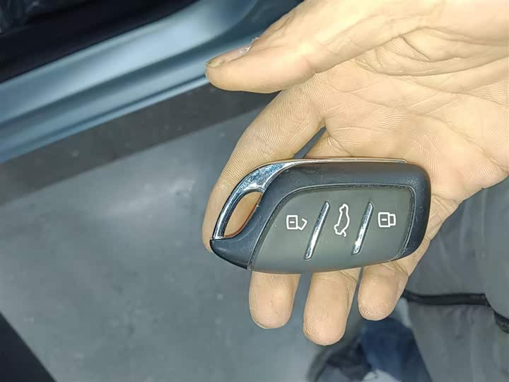 Фото 9 - Roewe D6