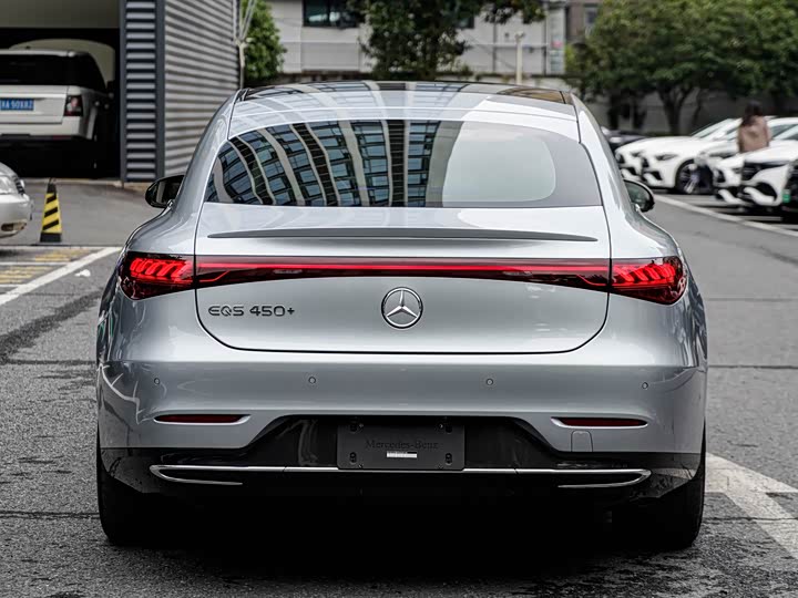 Фото 8 - Mercedes-Benz EQS