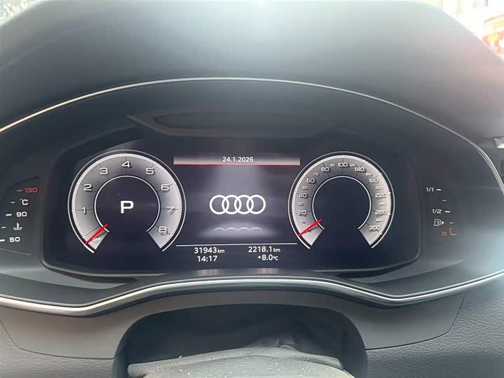 Фото 4 - Audi A7L