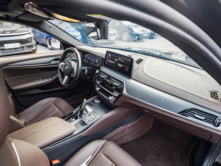 Фото 7 - BMW 5 Series