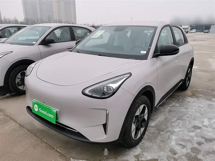 Фото 2 - Geely Galaxy Geome