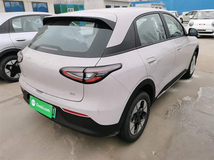 Фото 7 - Geely Galaxy Geome