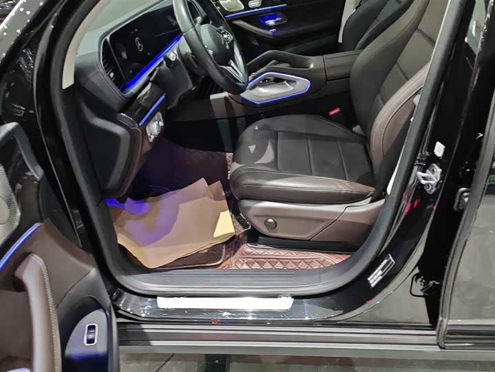 Фото 9 - Mercedes-Benz GLE-Class