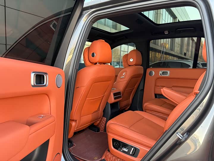 Фото 8 - LiXiang L8