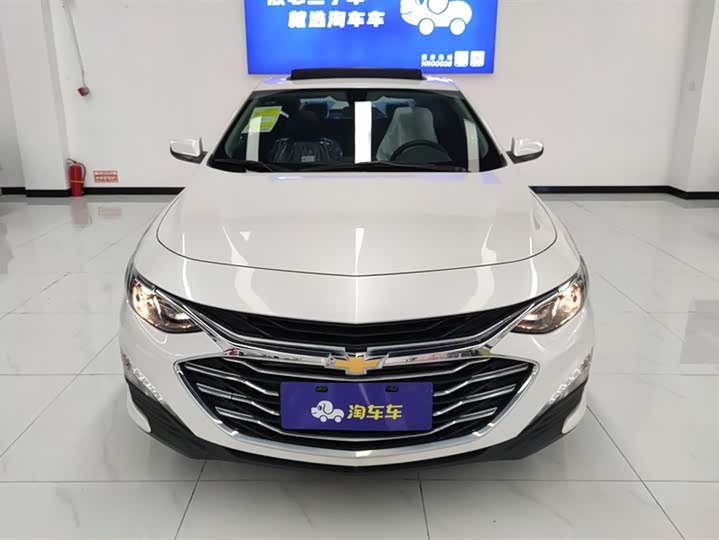 Фото 2 - Chevrolet Malibu XL
