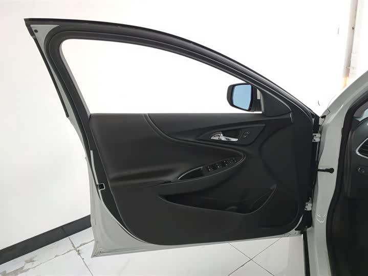 Фото 7 - Chevrolet Malibu XL