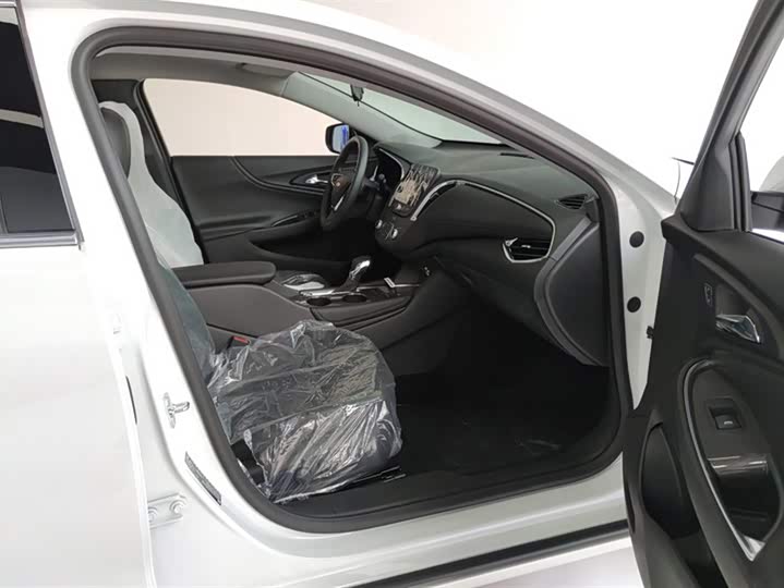 Фото 8 - Chevrolet Malibu XL