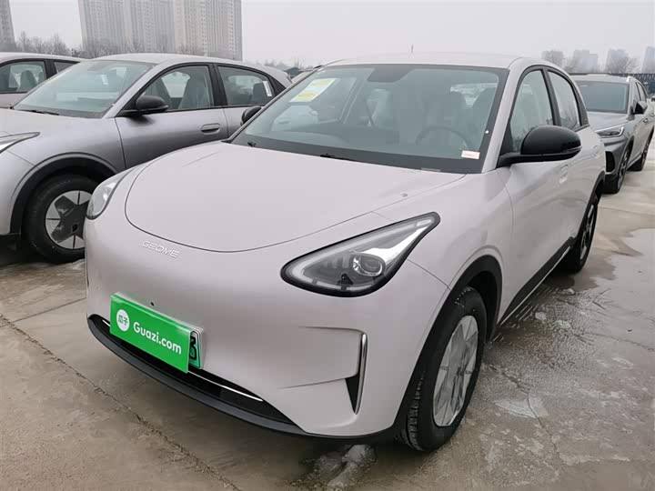 Фото 2 - Geely Galaxy Geome