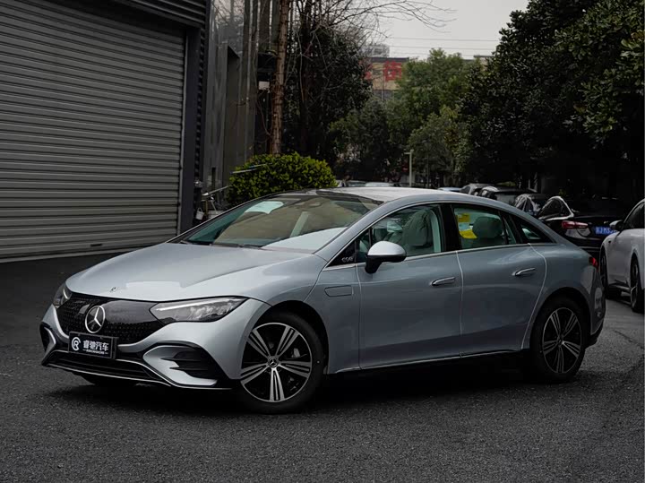 Фото 1 - Mercedes-Benz EQE