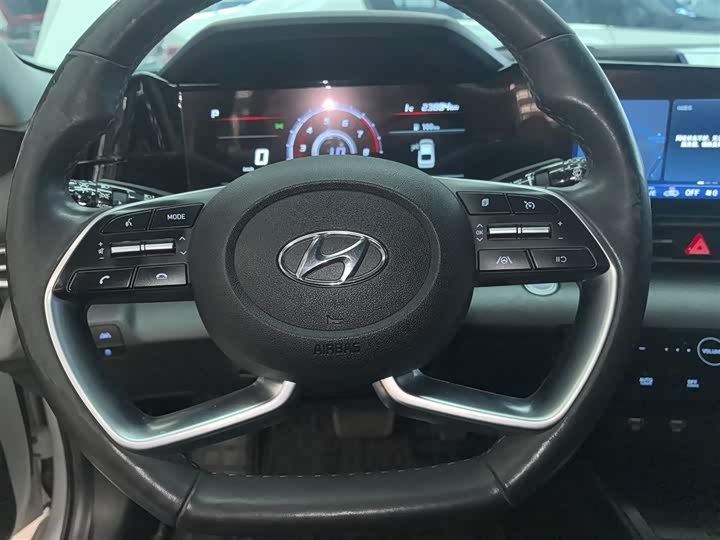 Фото 3 - Hyundai Elantra N line