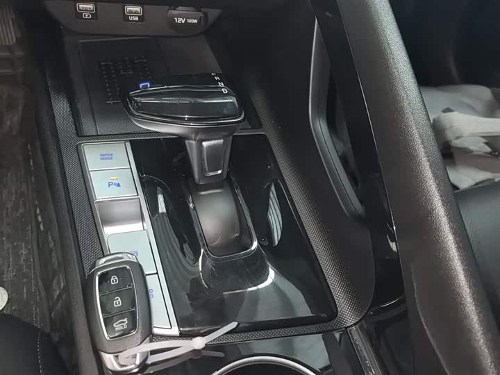 Фото 6 - Hyundai Elantra N line