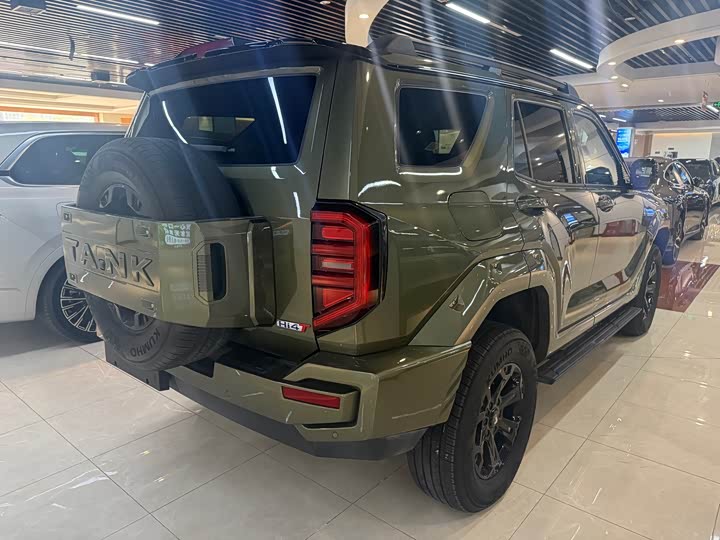 Фото 4 - Tank 400 Hybrid