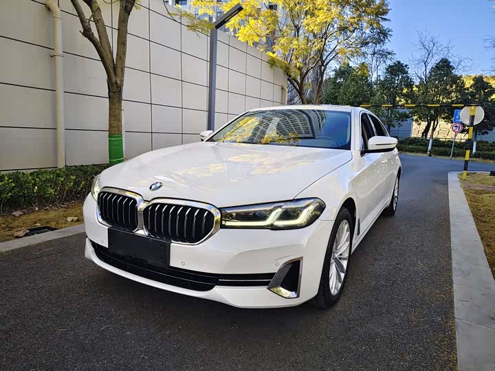 Фото 1 - BMW 5 Series