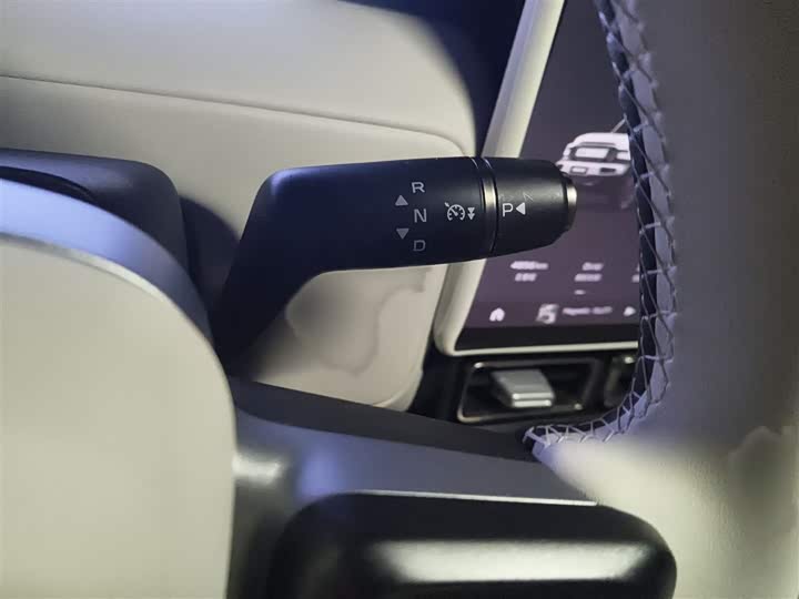 Фото 7 - Chery iCar V23