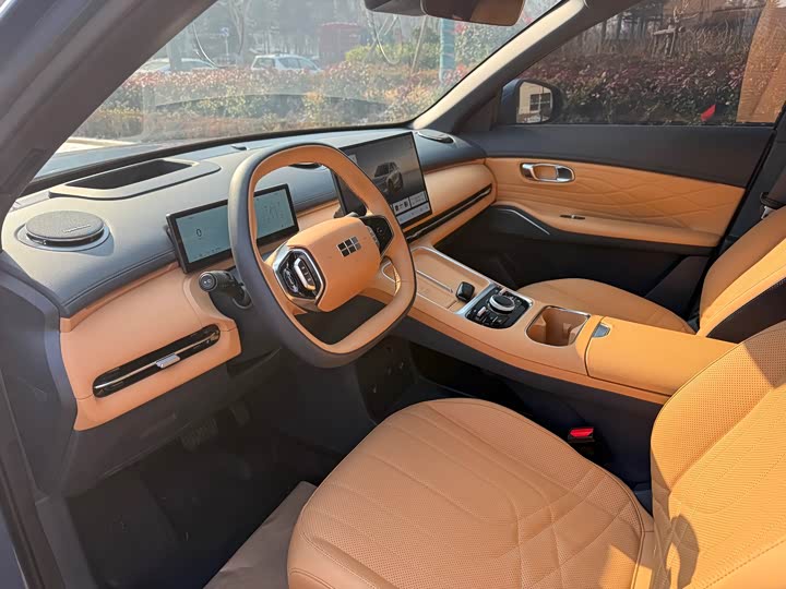 Фото 4 - Geely Galaxy Starship 7