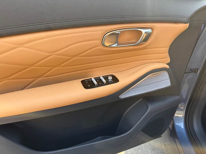 Фото 5 - Geely Galaxy Starship 7