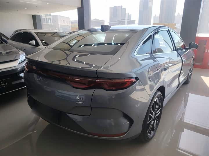 Фото 7 - BYD Qin L