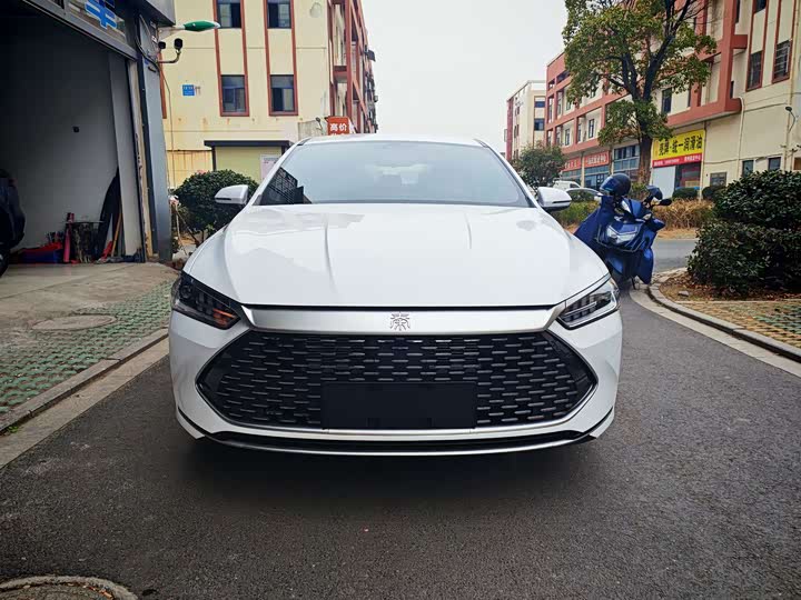 Фото 3 - BYD Qin Plus