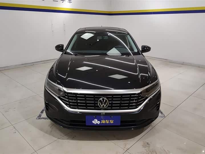 Фото 2 - Volkswagen Passat