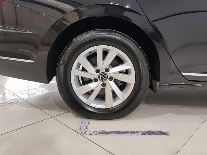 Фото 6 - Volkswagen Passat