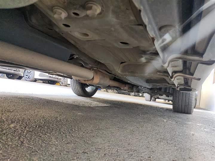 Фото 4 - Roewe RX5