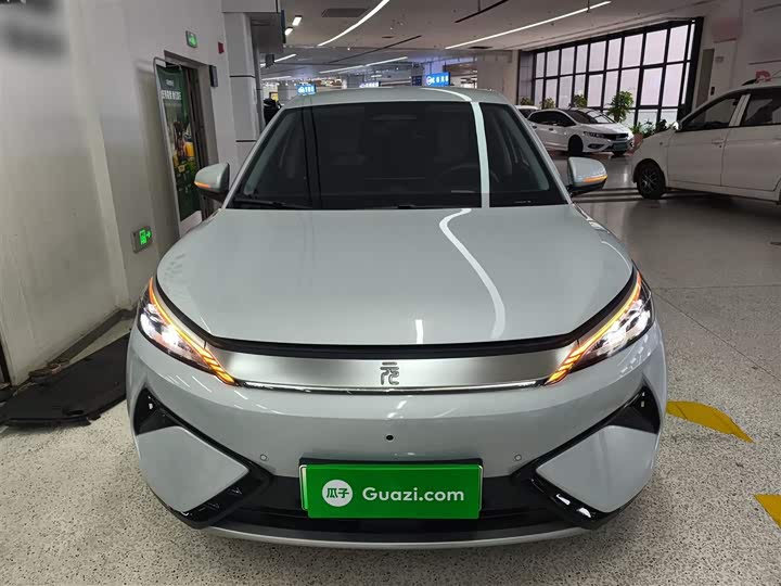 Фото 3 - BYD Yuan Plus