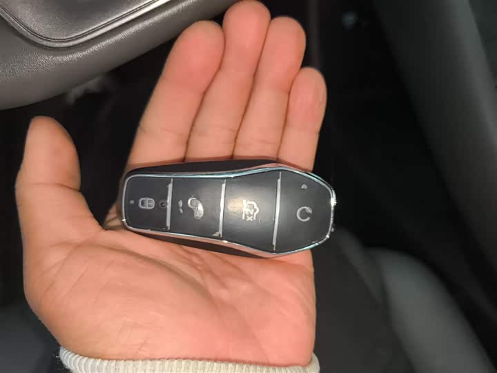 Фото 9 - BYD Yuan Plus