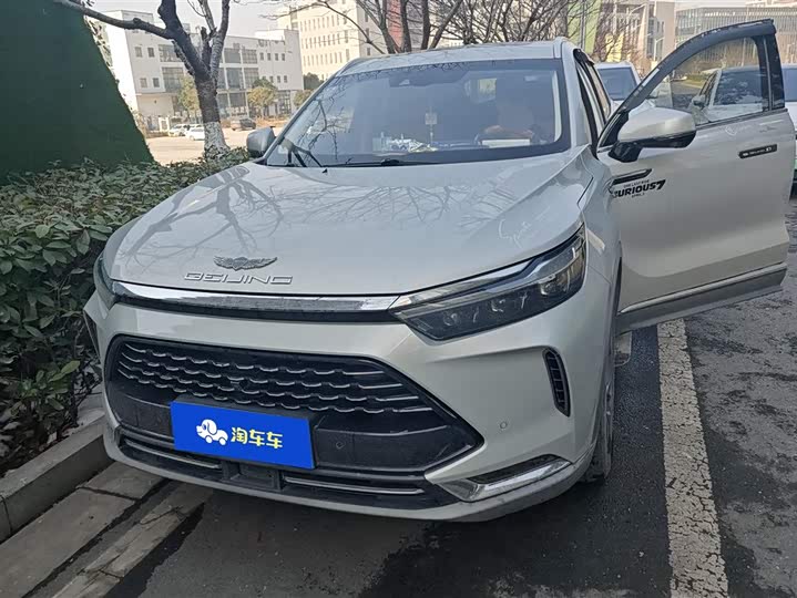 Фото 2 - Beijing X7