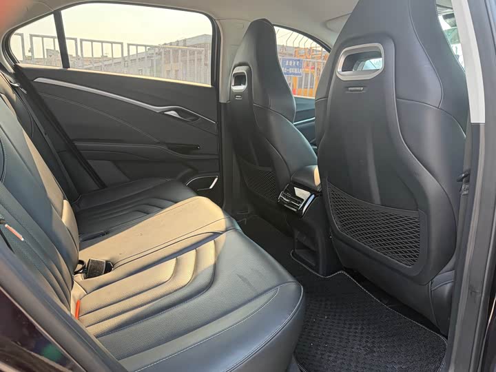 Фото 9 - Hozon U