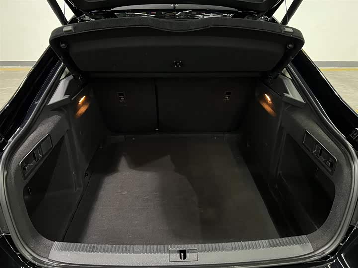 Фото 7 - Skoda Superb