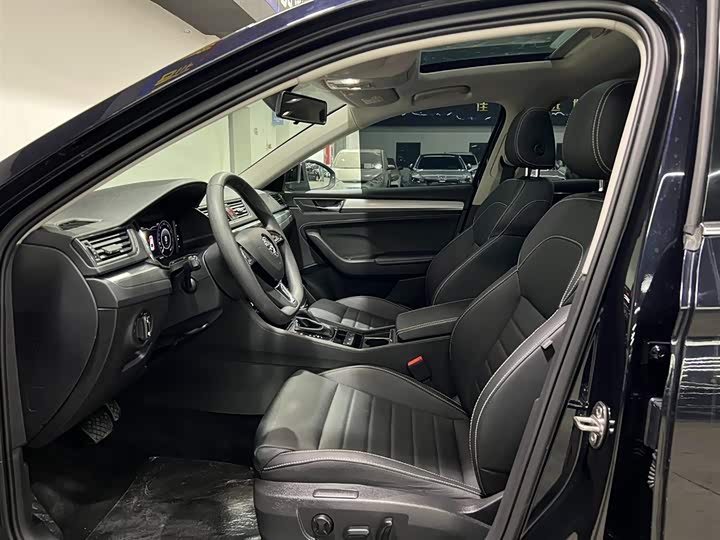 Фото 9 - Skoda Superb