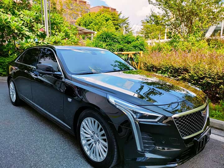 Фото 9 - Cadillac CT6