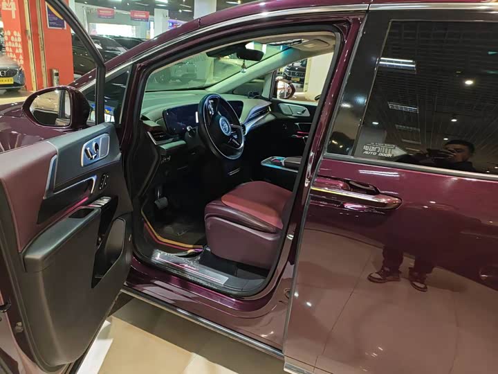 Фото 3 - Buick GL8 Century