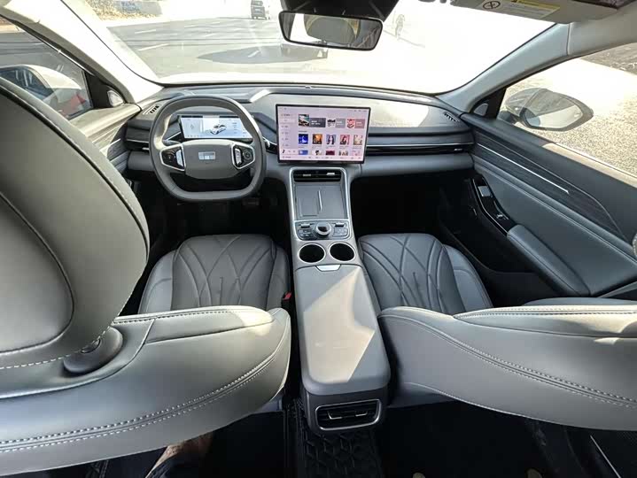 Фото 6 - Geely Galaxy L6