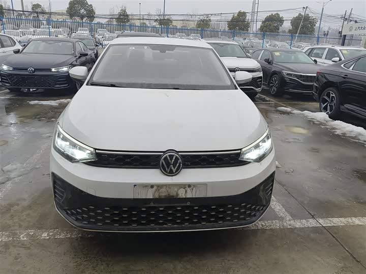 Фото 3 - Volkswagen Lavida