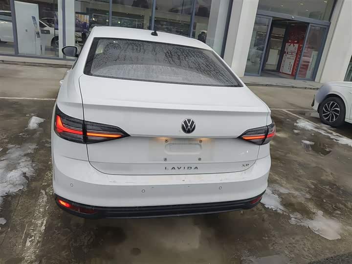 Фото 6 - Volkswagen Lavida