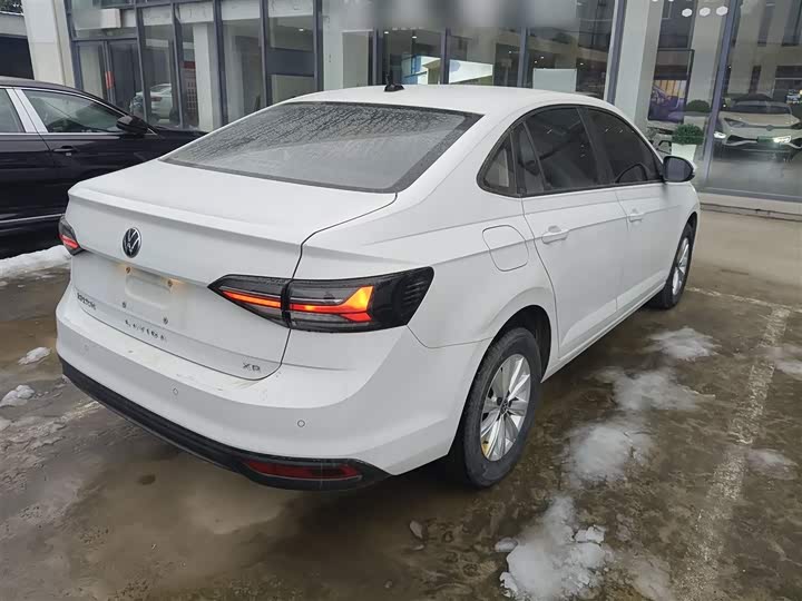 Фото 7 - Volkswagen Lavida