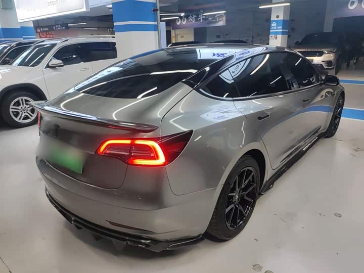 Фото 7 - Tesla Model 3