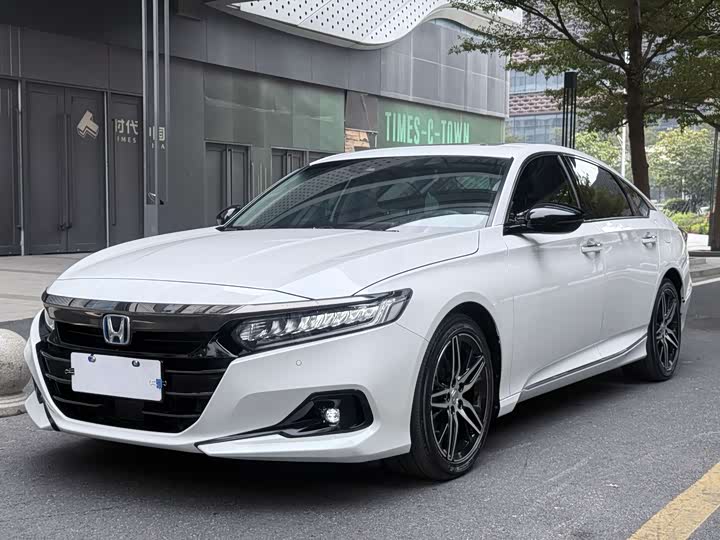 Фото 1 - Honda Accord