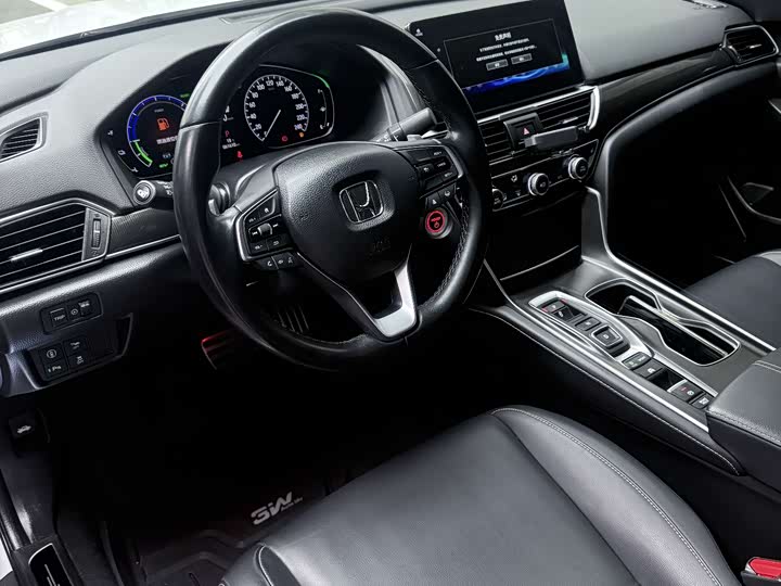 Фото 5 - Honda Accord