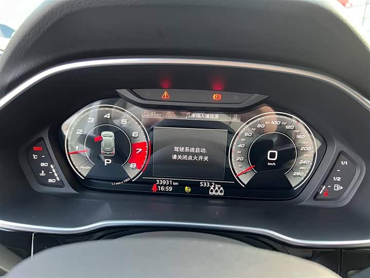 Фото 5 - Audi Q3