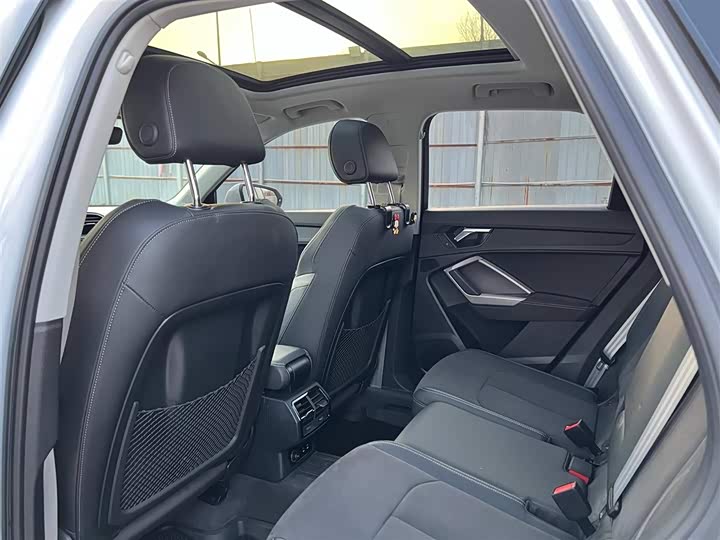 Фото 7 - Audi Q3