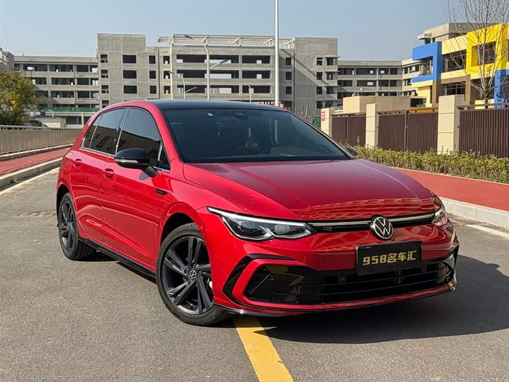 Фото 3 - Volkswagen Golf