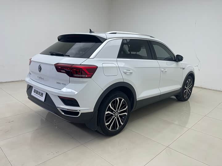 Фото 4 - Volkswagen T-Roc