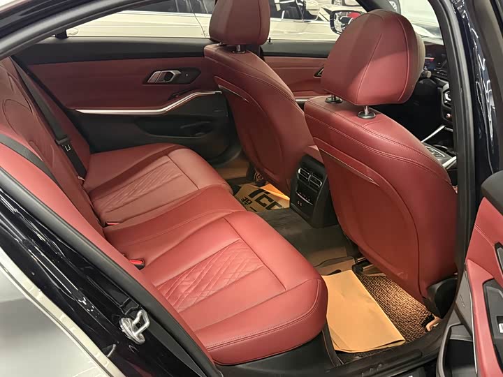 Фото 4 - BMW 3 Series