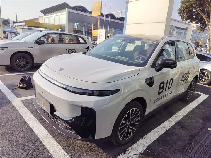 Фото 1 - Leapmotor B10