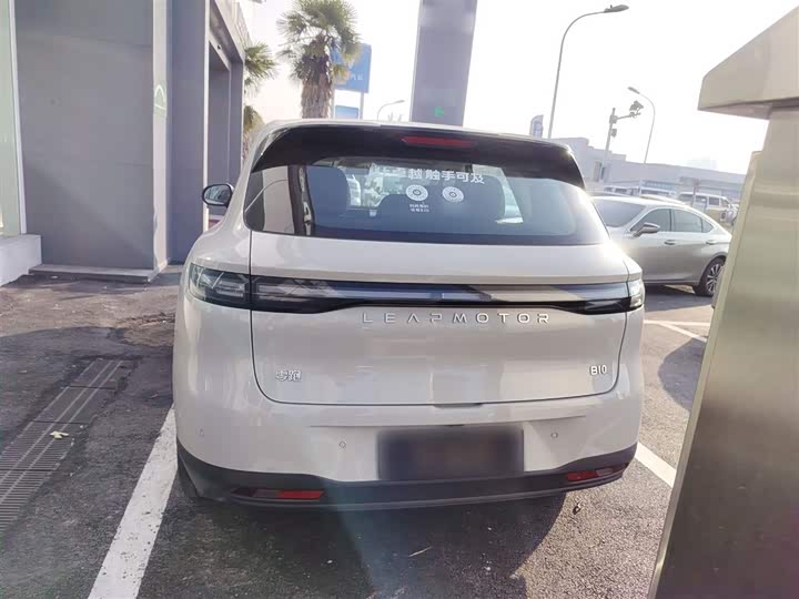 Фото 6 - Leapmotor B10